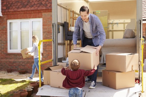 House and flat removals support in Dagenham