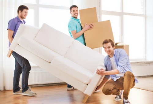 Professional moving van support for loading and delivery in Dagenham