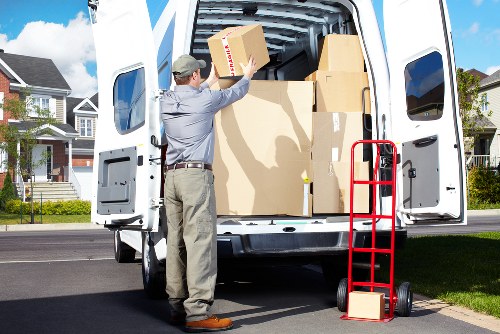 Dagenham moving van for residential and business removals